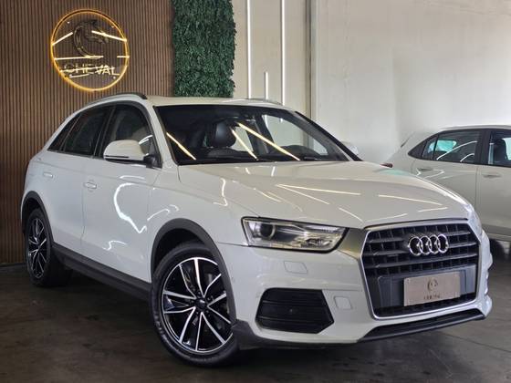 AUDI Q3 2.0 TFSI AMBIENTE QUATTRO 4P GASOLINA S TRONIC